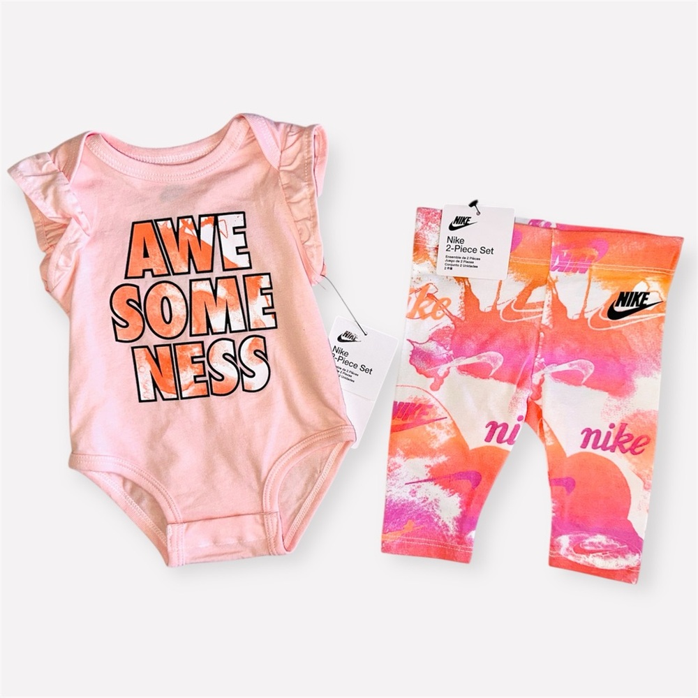 NWT Nike Baby Set